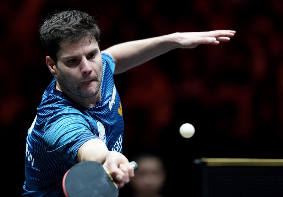 体育青岛海牛官方：河南嵩山龙门中场钟晋宝正式加盟球队