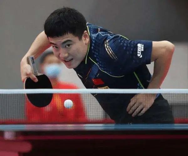 球队后防线 球队后防线