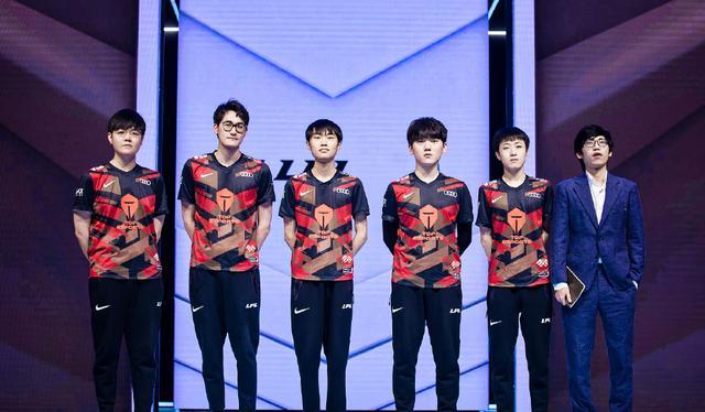 在年轻球员 在年轻球员