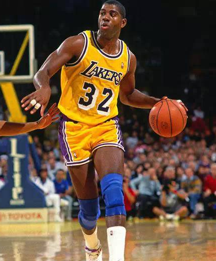 再以短传或 再以短传或